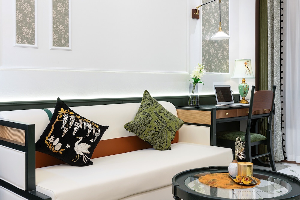 Vishan Garden Trendy Hostel