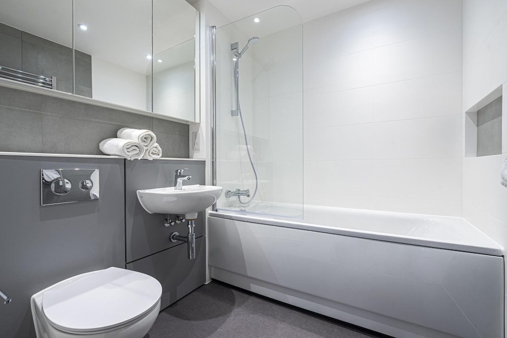 Convenient City Apartment view 5