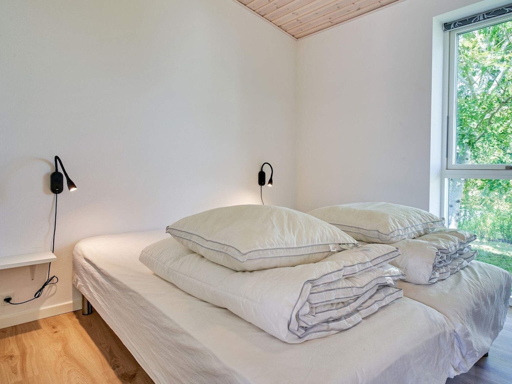 6 Person Holiday Home in Nexo-by Traum view 5