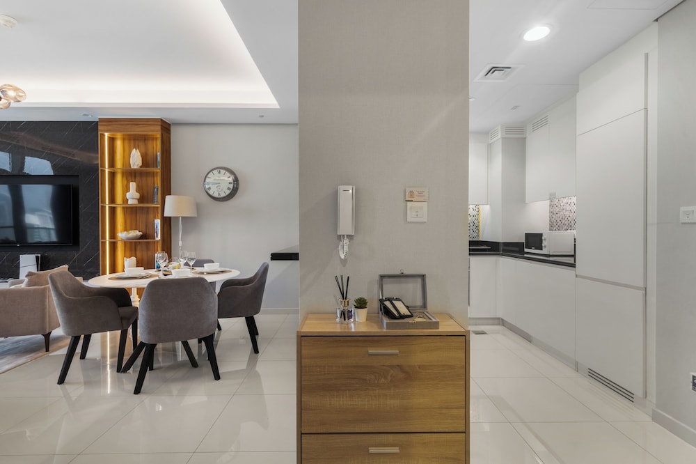 Gogoto LUX Burj View Spacious