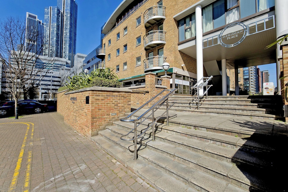Imperial Meridian Place Apartment