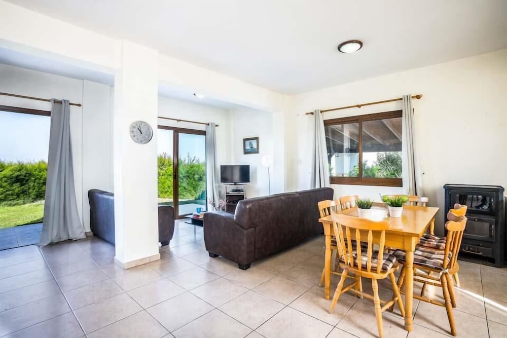 Villa Thea Blue Bay view 5