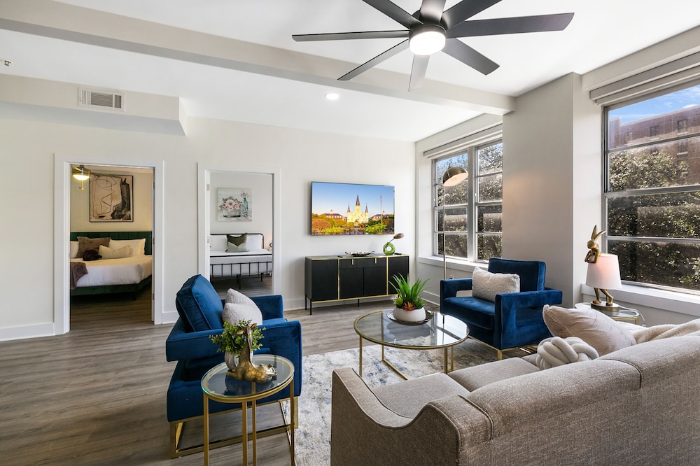 New Orleans Vacations - Modern 4BR Condo in the Heart of NOLA - Property Image 4