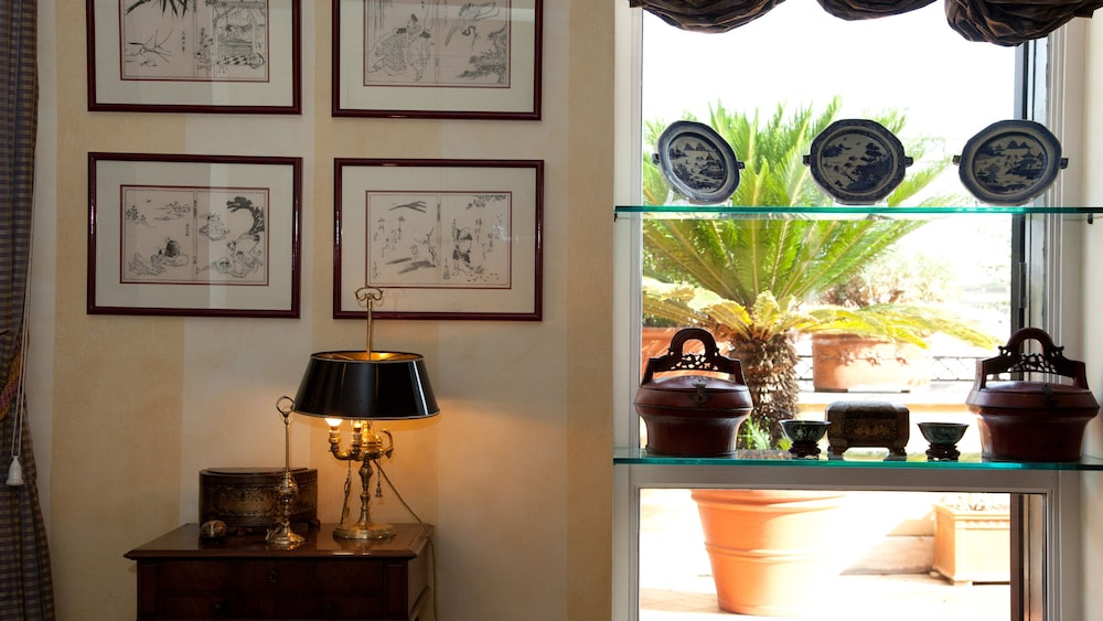 Rental in Rome Trevi Luxury Penthouse