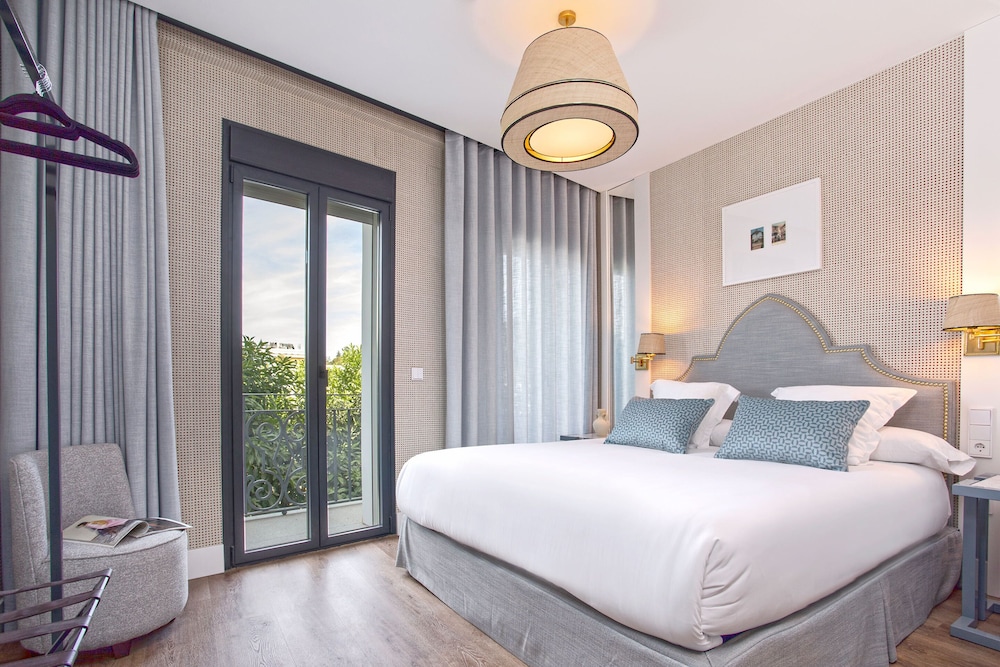 Luxury Apartment Torre del Oro View II