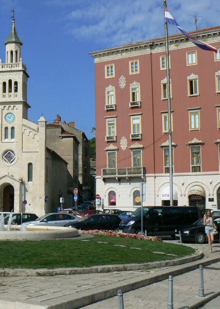 Photo 30