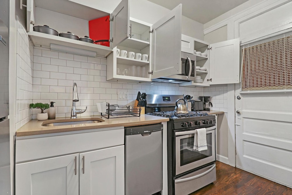 2BR Getaway - Touhy 3S