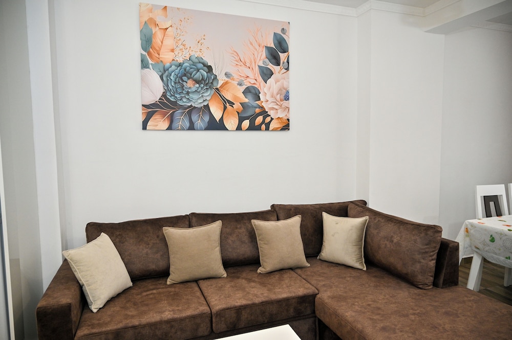 Elite Apartments