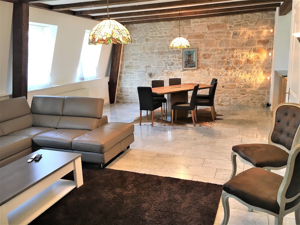 Ariba Aparthotel