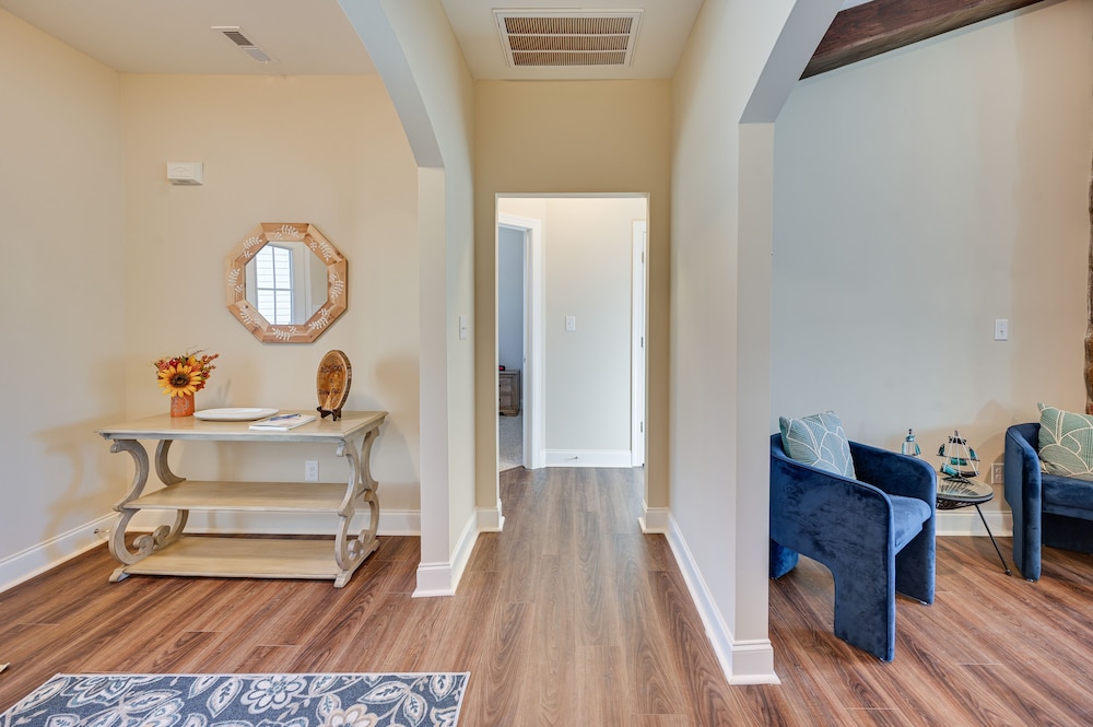 Home Gym & Fireplace: Roaring River Retreat view 5