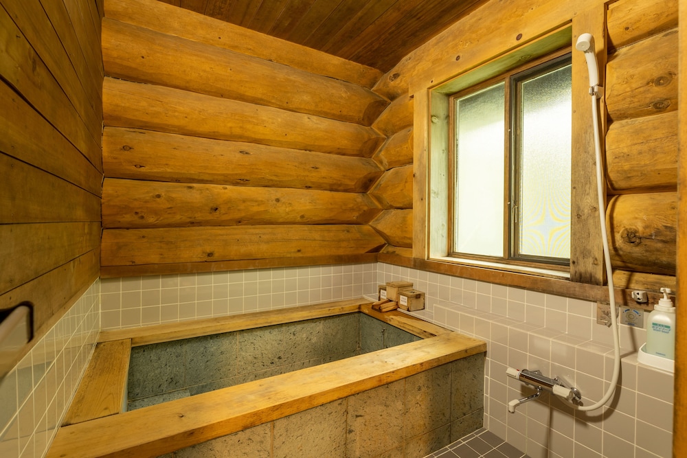 Reposer Hakuba