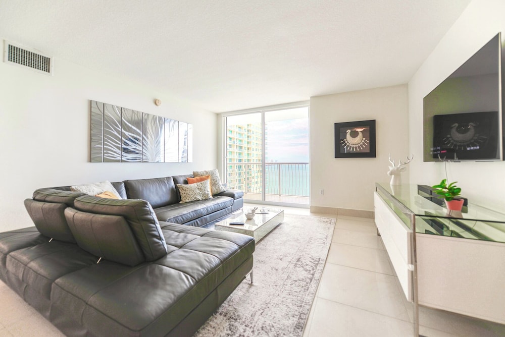 Chic Brickell Condos – Prime Location