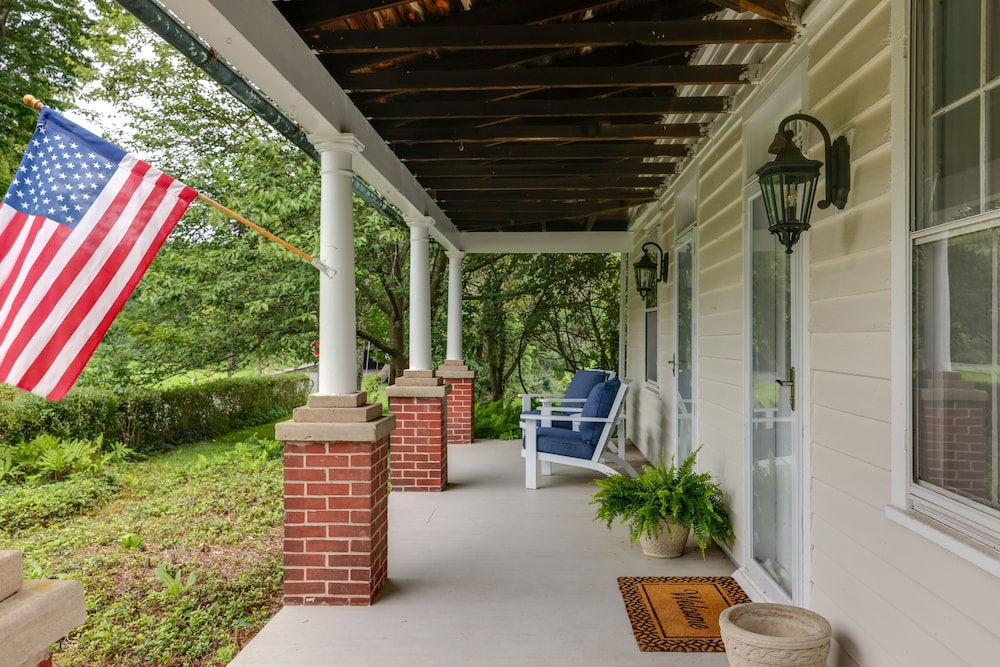 Historic Erwinna Vacation Home Near Delaware River view 4