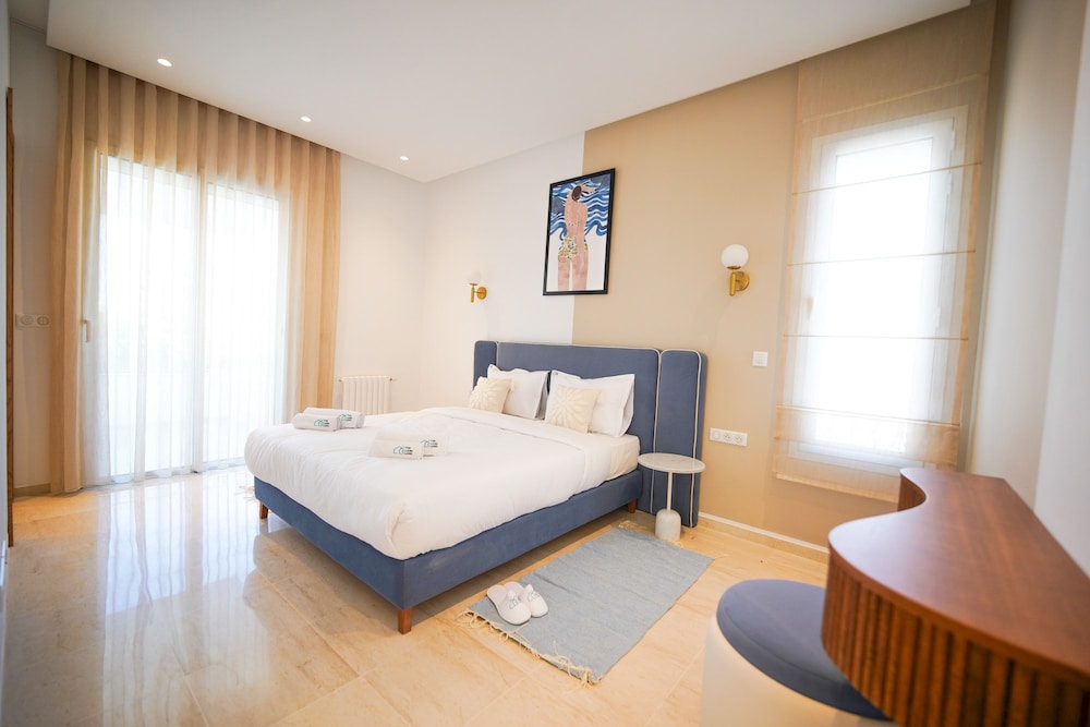 Villa Apollon Seaside and Luxurious