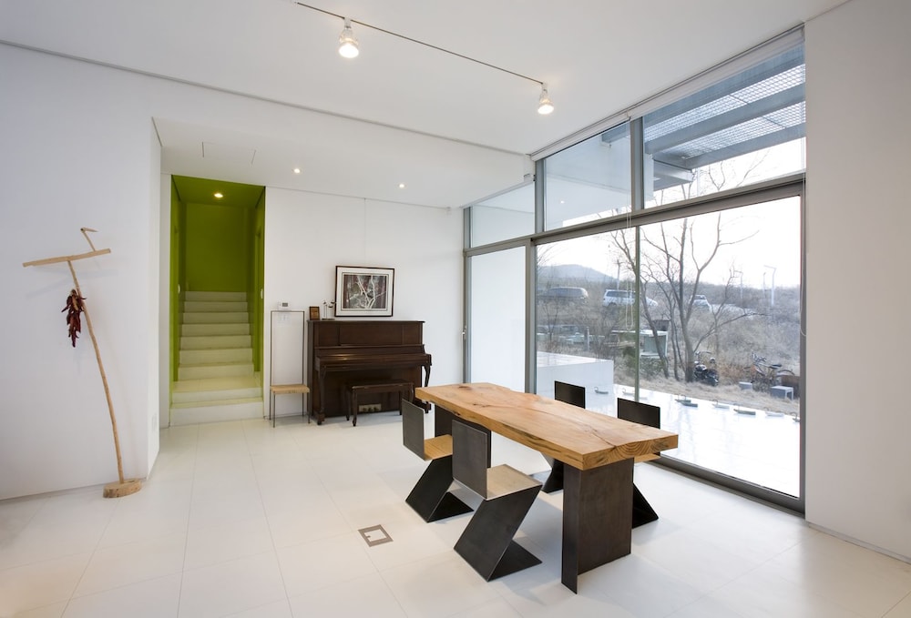 Motif No.1 Guest House