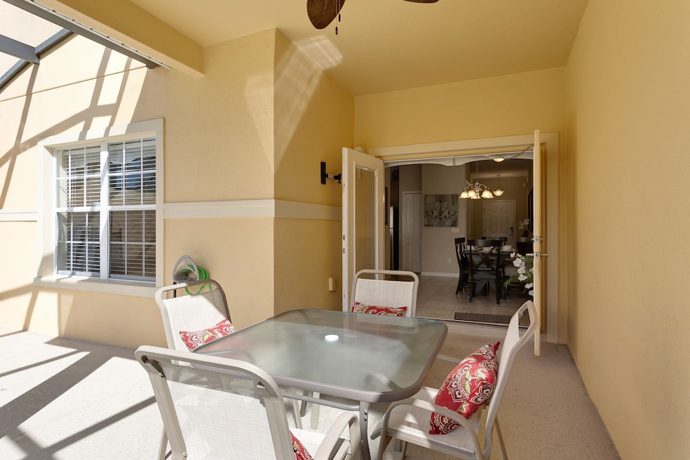 7BR Pool Home Emerald Island by SHV-8409