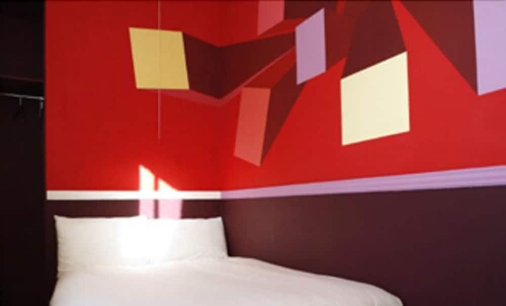 The Holyhead Hostel