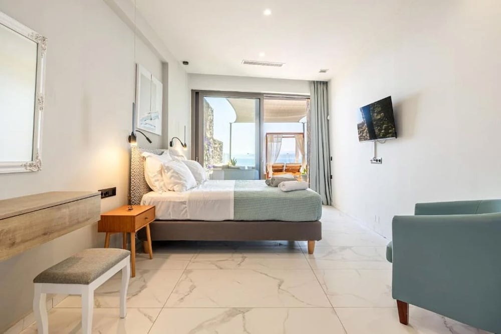 Eros Villa Crete