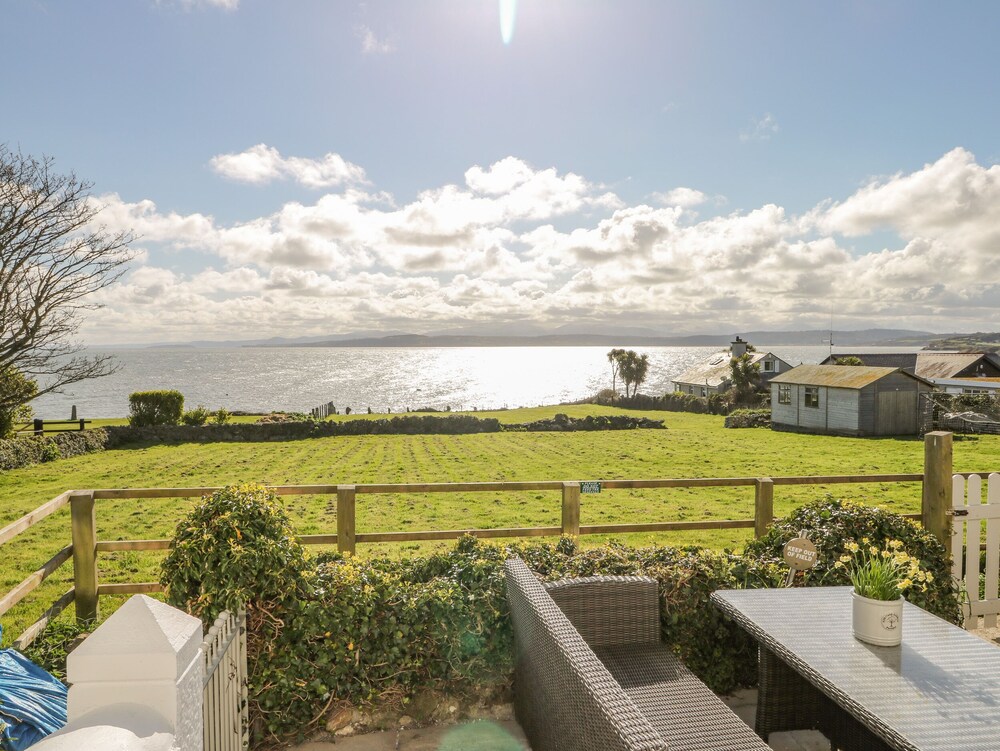 Keeper's Cottage view 3