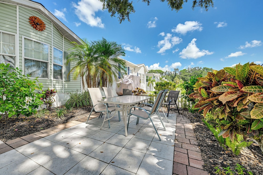 Resort Pool & Hot Tub: Home 8 Mi to Dtwn Sarasota