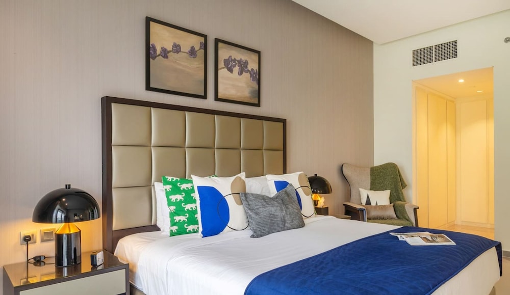 Lux 1BR Business Bay Close to Top Attractions