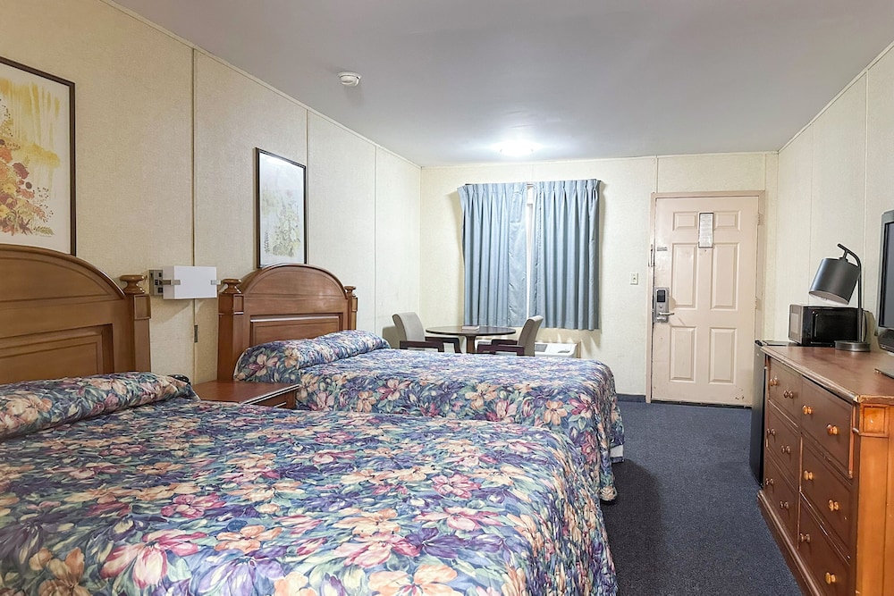 Louisville Inn By Oyo Louisville Municipal Airport