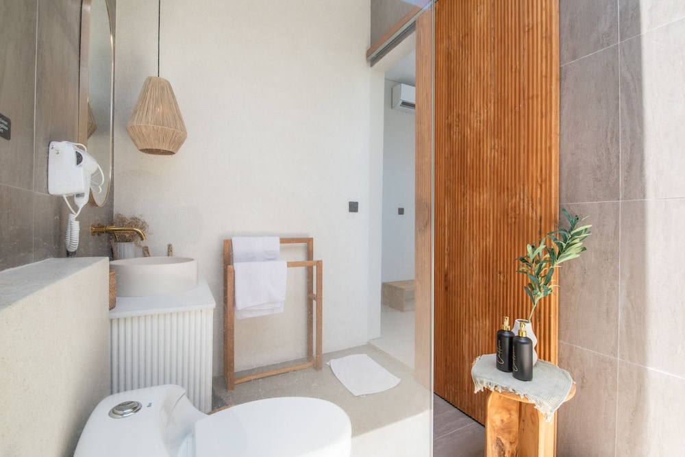 San Marco Modern 2br Villas Beach 5mins Canggu