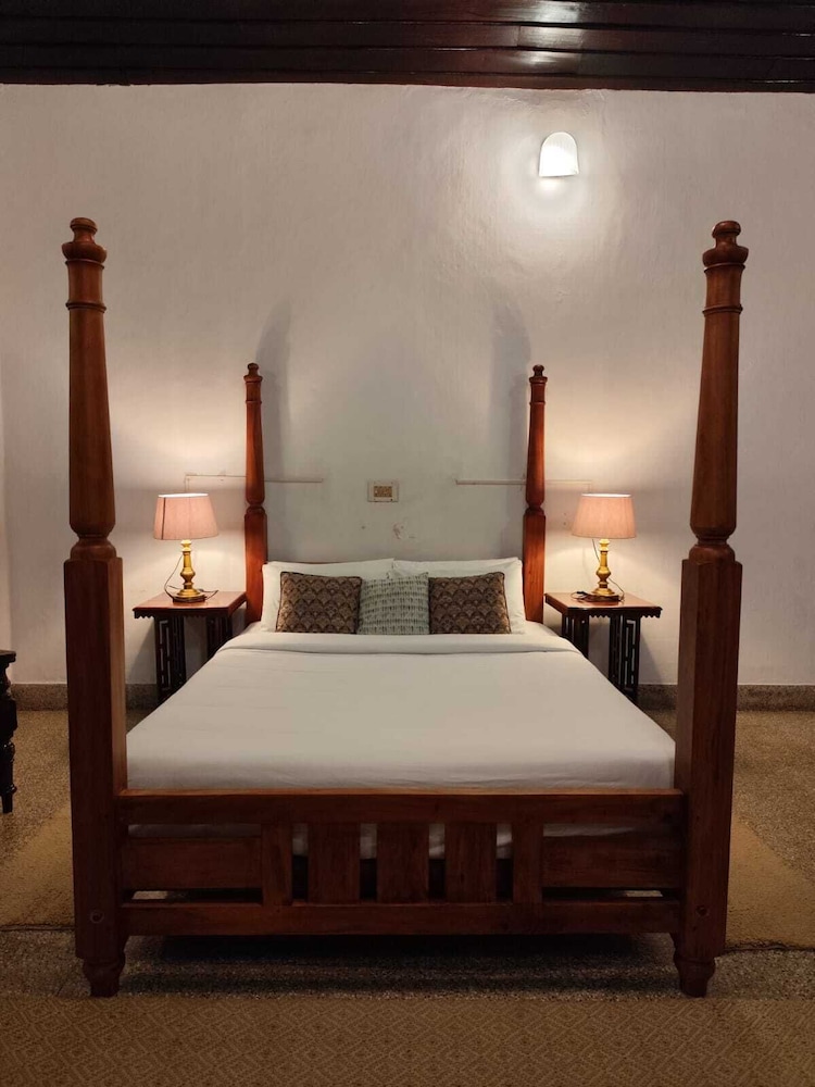 The Gundumalai Bungalow