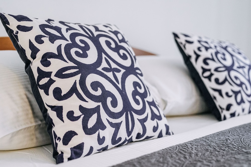 Illyria Old Town Apartment by DuHomes