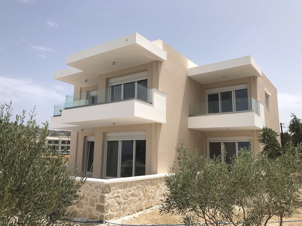 Tamaris Suites