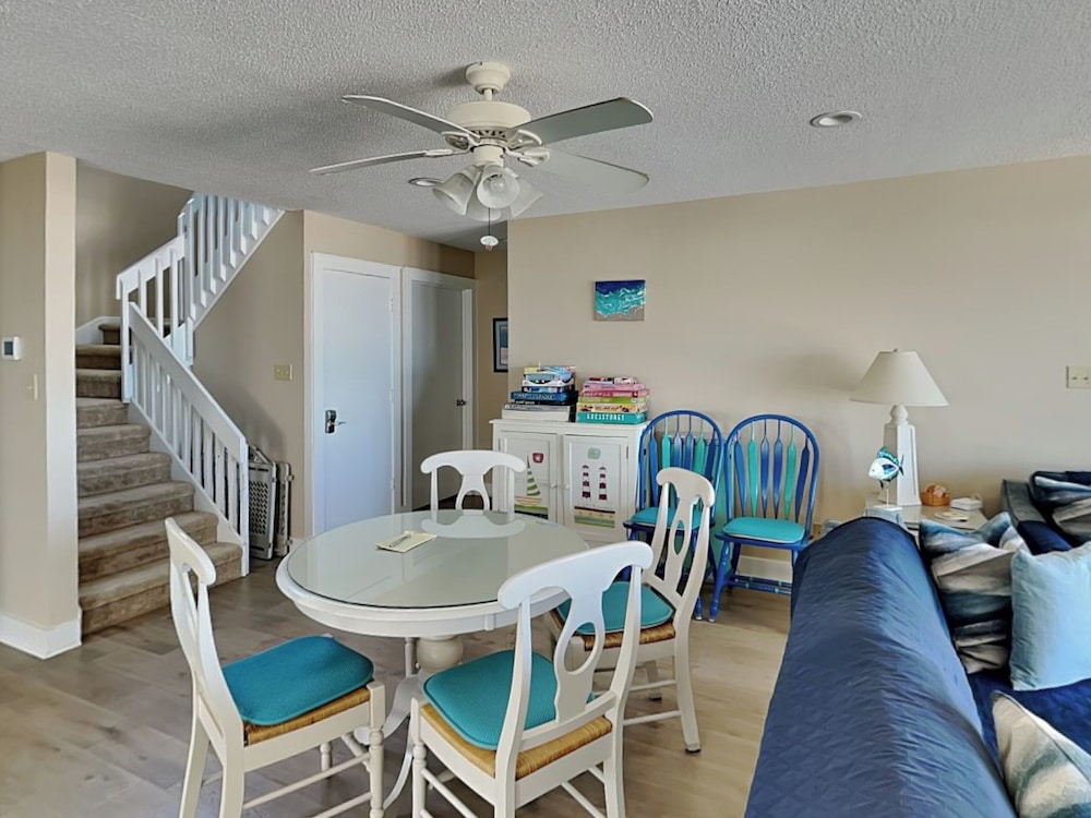 Beach Coma by Topsail Realty