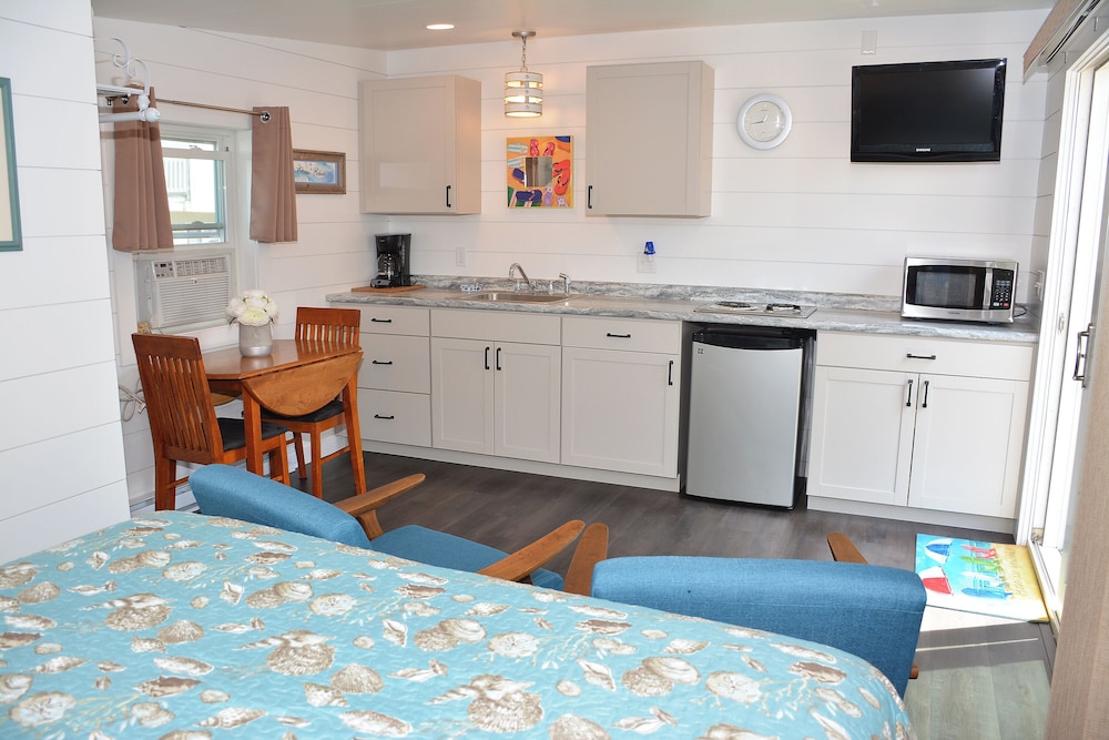 Echo Motel & Oceanfront Properties