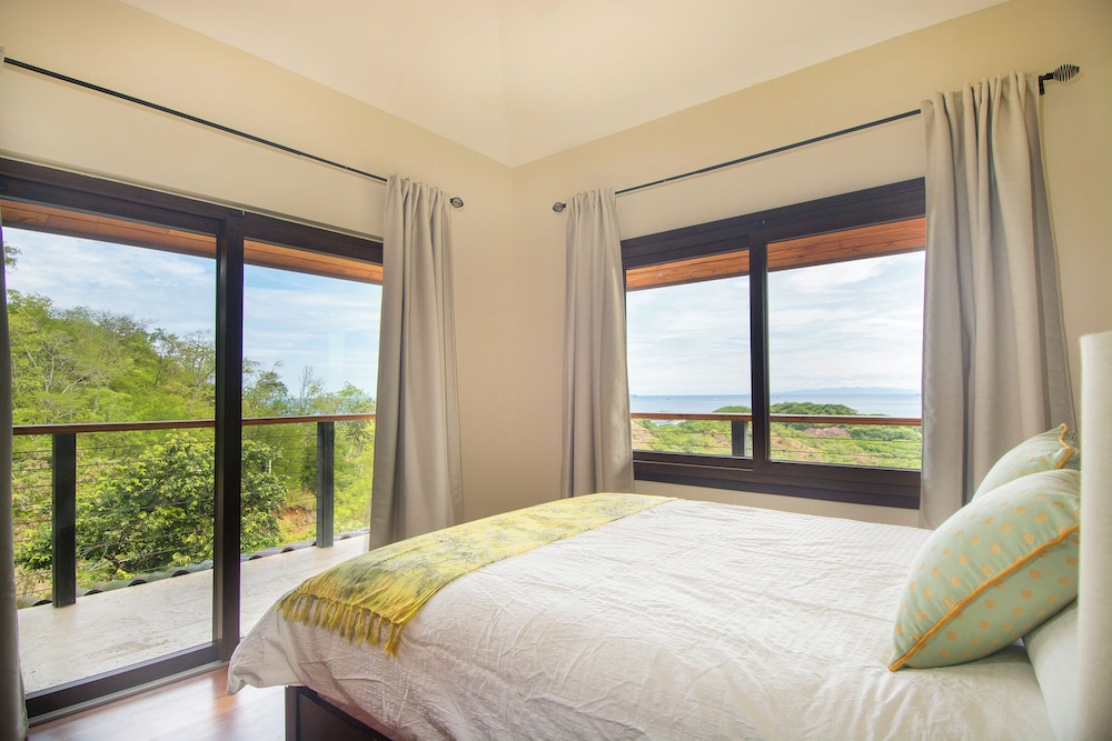 Luxury Home w/ Views & Infinity Pool: Near Beach!