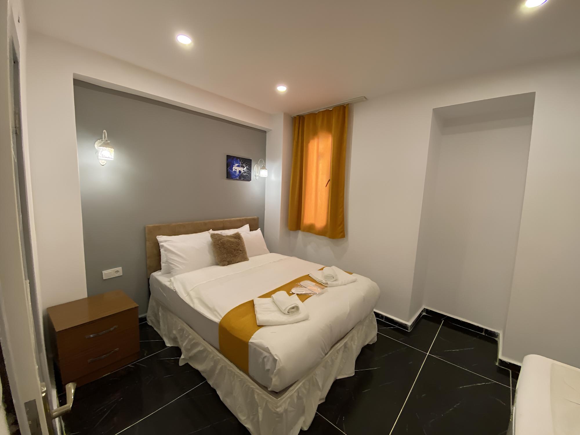 Happy Dreams Apart Hotel