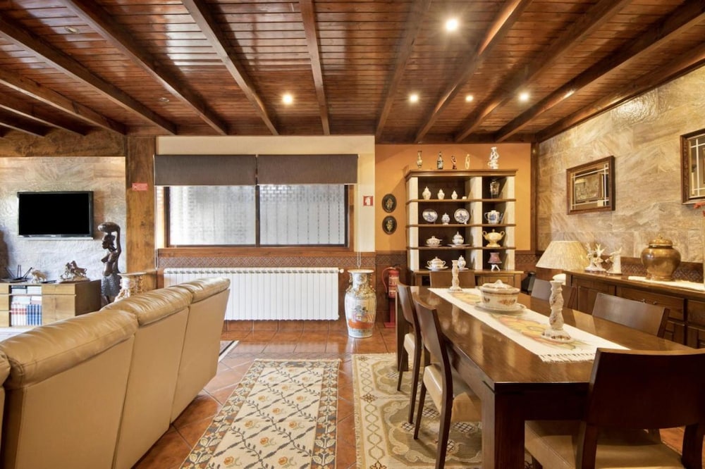 Private Pool Villa 20min by Porto