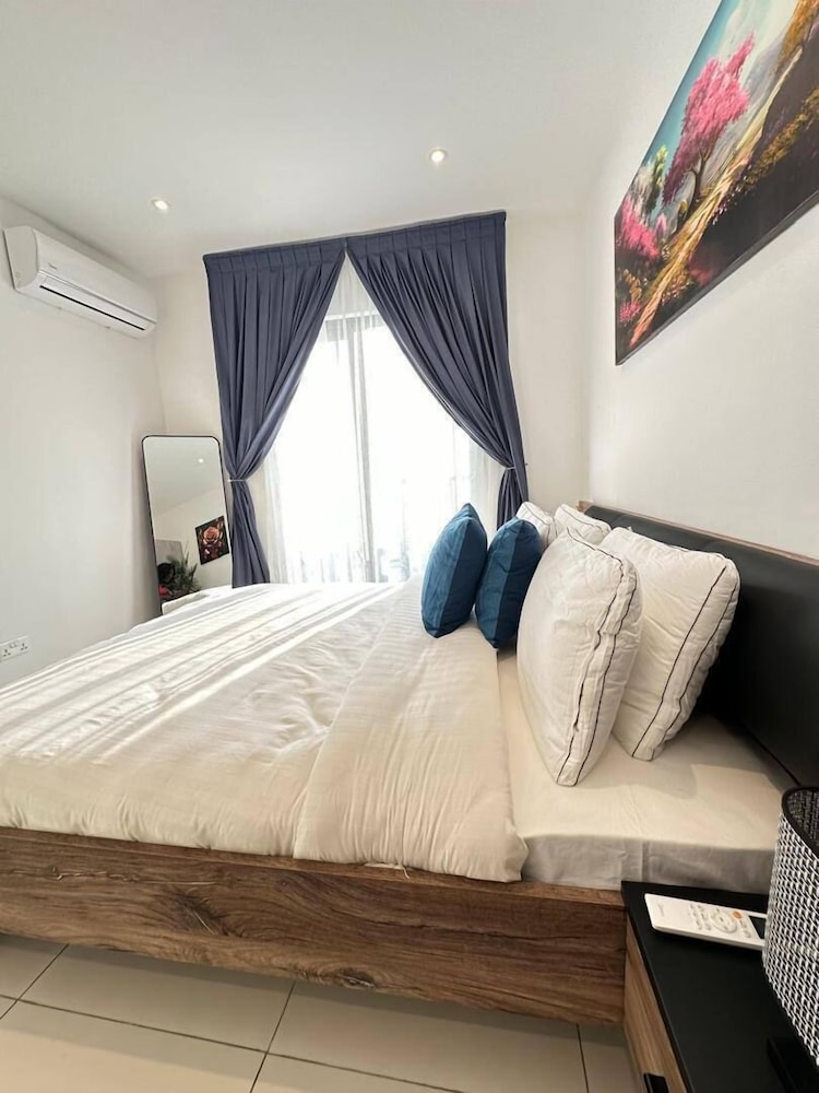 The Loxwood House Royal Luxury Suites