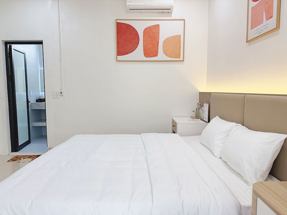RAW Hostel - Tour & Motorbikes Rental