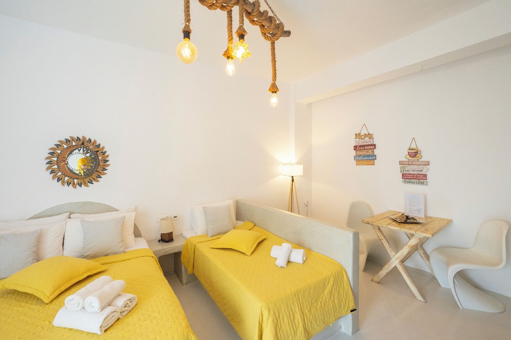 Loukas & Emma Eco Houses