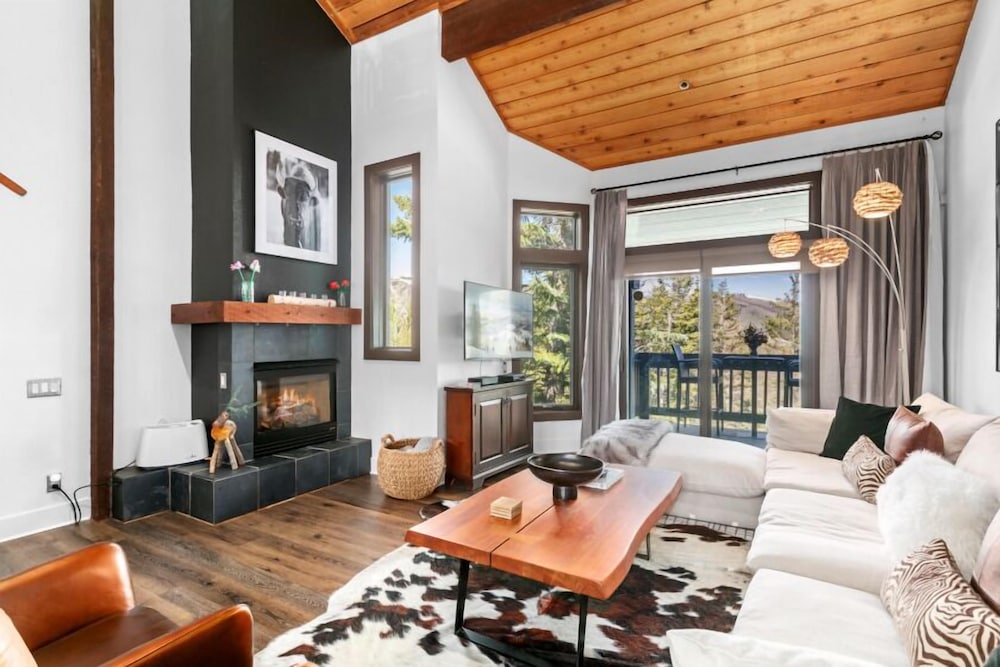 107 - Three Bedroom with Spa Ridgepoint 3 Condo