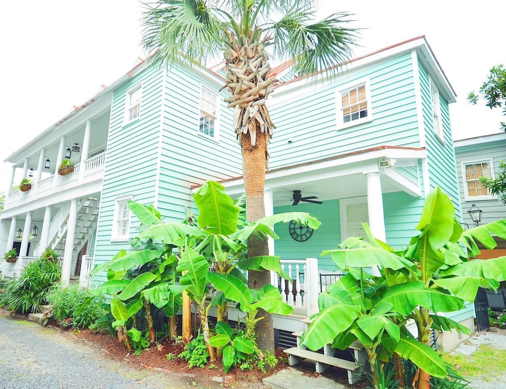 71B Spring Street - 3 BR / 1.5 BA Holiday home 3 view 3
