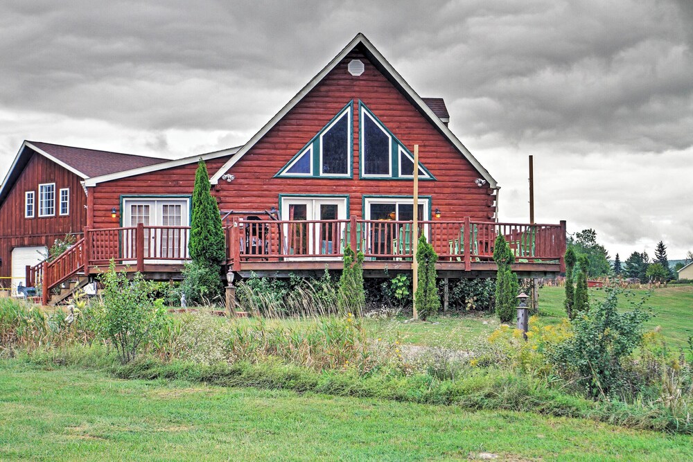 Steps From Lake George! 8-acre Home w/ Dock Access