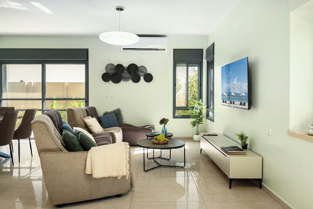 Tranquil Galilee Retreat by Sea N' Rent