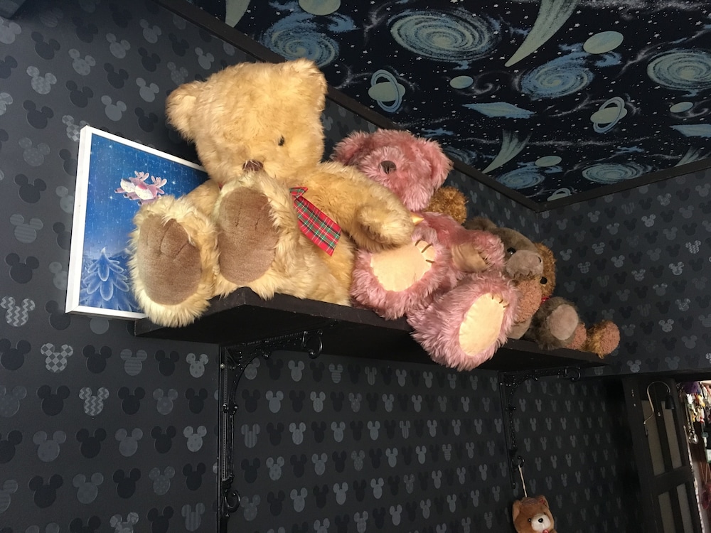 LODGE BEARS