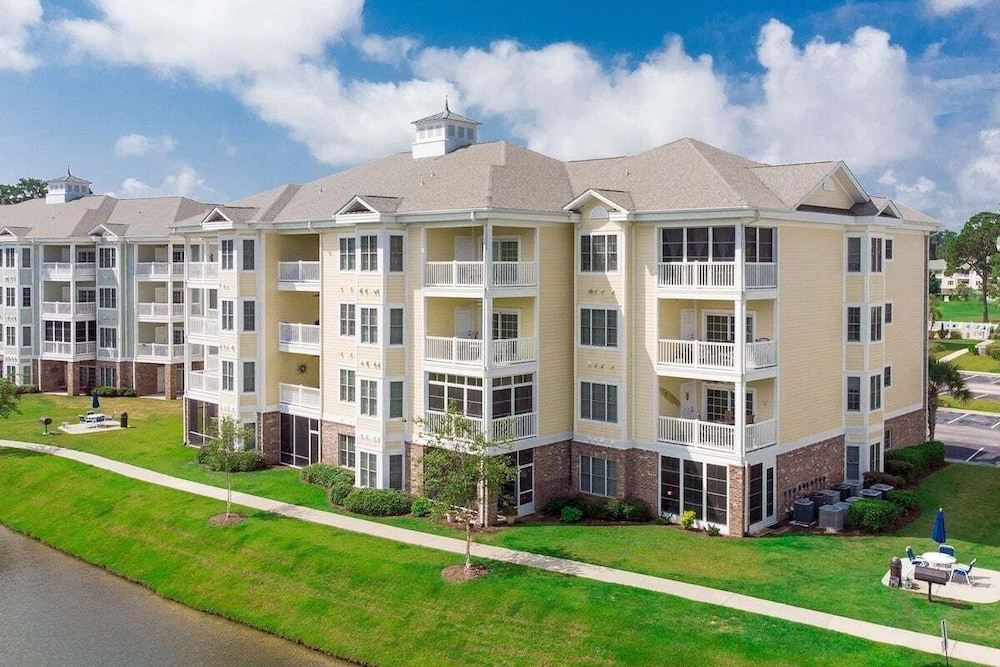 Magnolia Pointe Luster Leaf 4894-303 2 Bedroom Condo