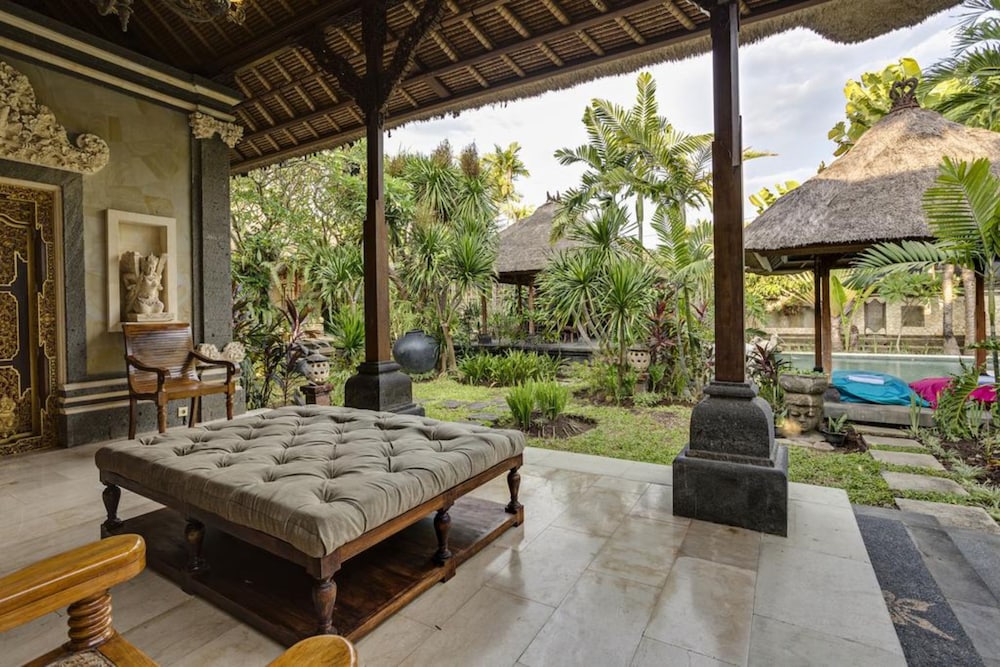 Villa Hibiscus
