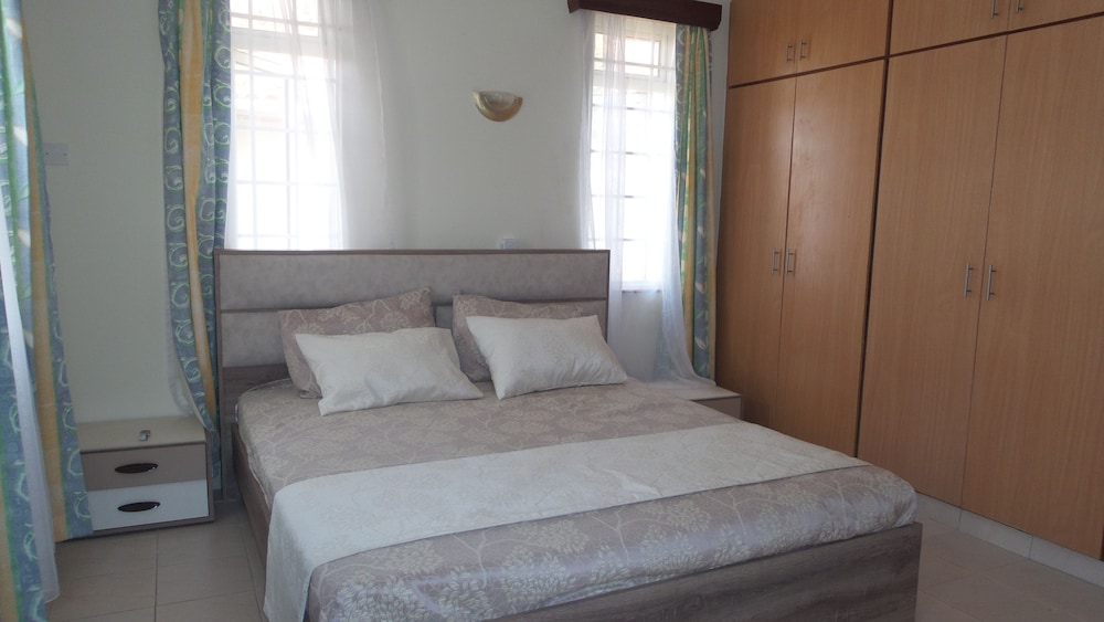 Azanza Mtwapa Holiday Home