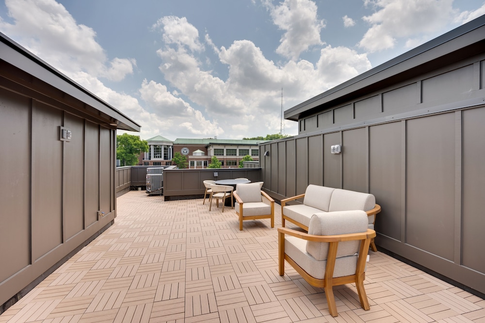 Eclipse - Ultra High End Finishes - Rooftop Patio