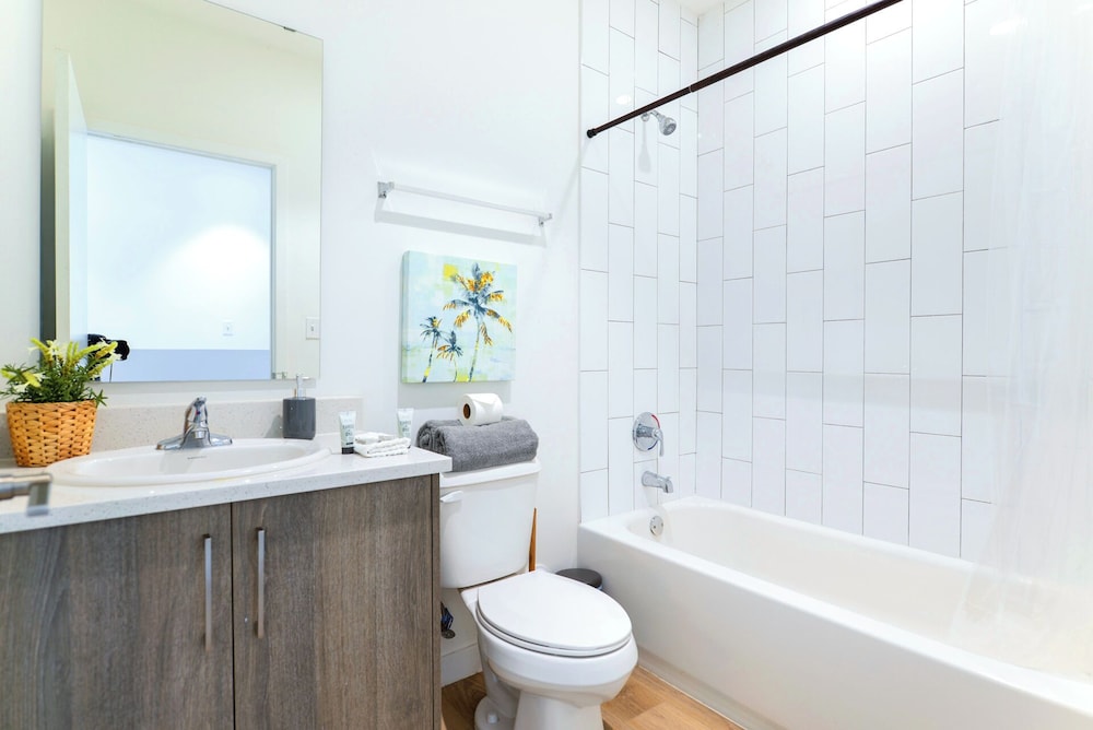 Stylish Townhouses by Design District