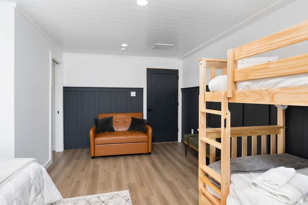 Love Afton Cabin - Family Home