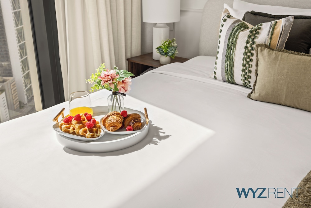Alluring Parisian 1Br in Burj Crown